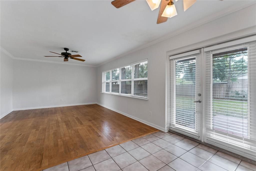 For Rent: $2,685 (4 beds, 2 baths, 1409 Square Feet)