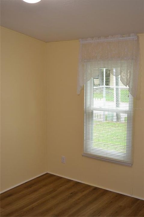 For Sale: $379,900 (3 beds, 2 baths, 1058 Square Feet)