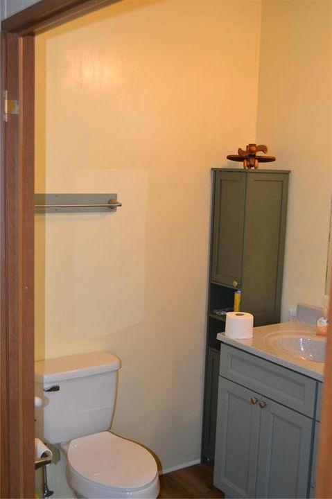 For Sale: $379,900 (3 beds, 2 baths, 1058 Square Feet)