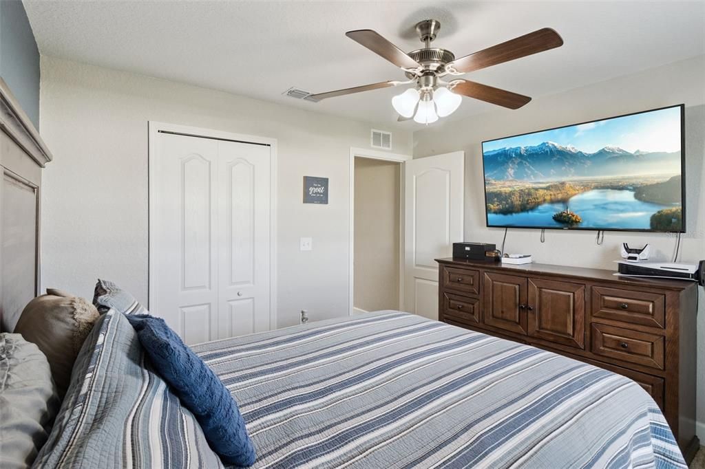 For Sale: $415,000 (3 beds, 2 baths, 1854 Square Feet)