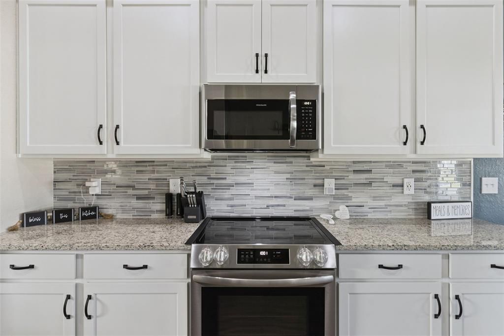 For Sale: $415,000 (3 beds, 2 baths, 1854 Square Feet)