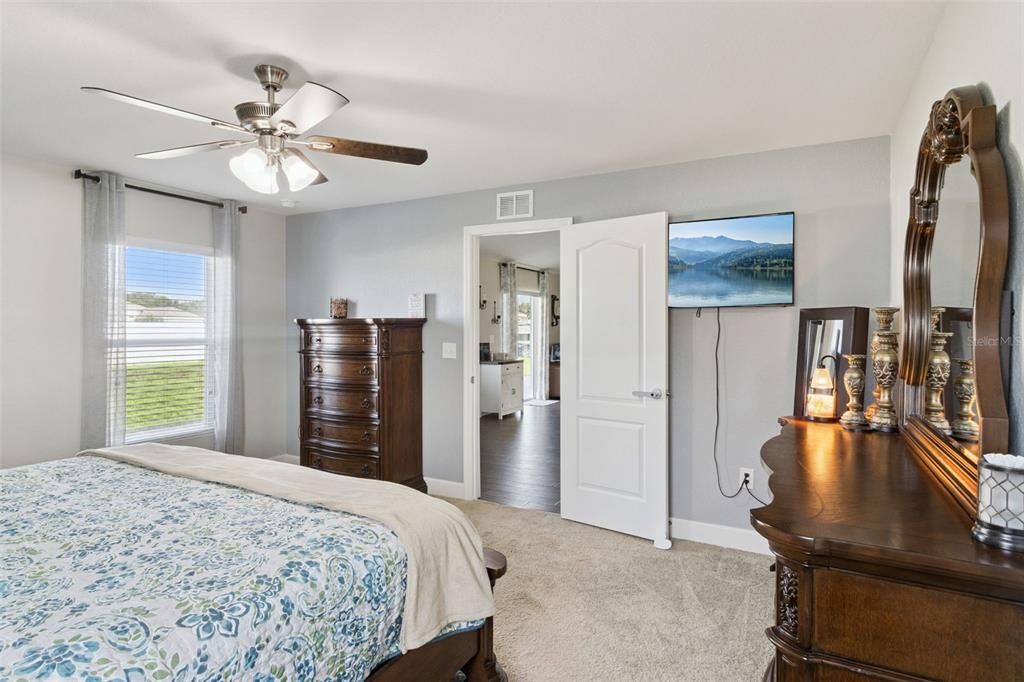 For Sale: $415,000 (3 beds, 2 baths, 1854 Square Feet)