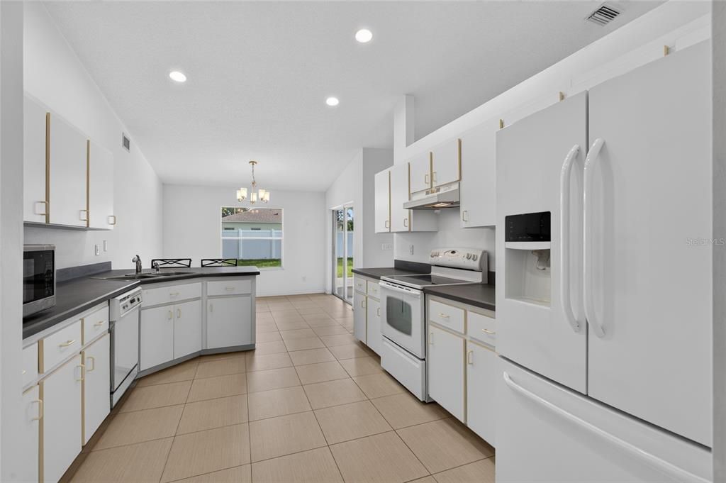 For Sale: $339,000 (3 beds, 2 baths, 2097 Square Feet)