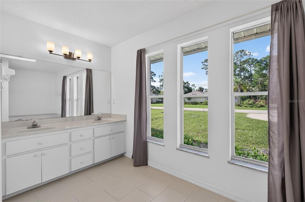 For Sale: $339,000 (3 beds, 2 baths, 2097 Square Feet)