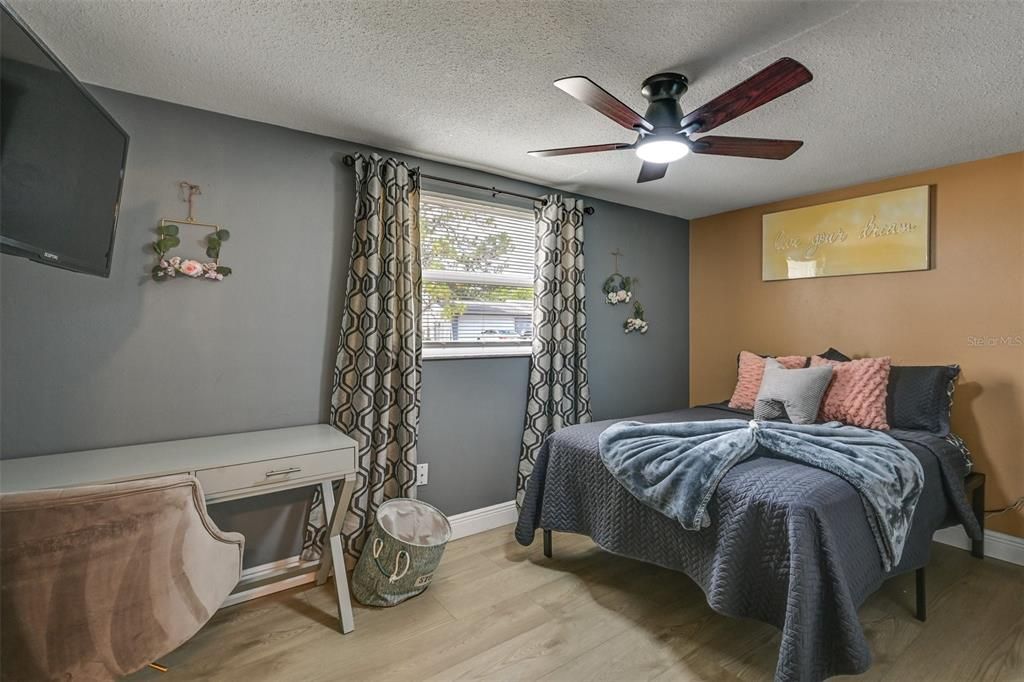 В аренду: $1,950 (2 спален, 2 ванн, 1100 Квадратных фут)