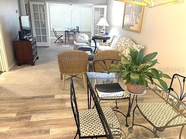 For Rent: $1,550 (1 beds, 1 baths, 870 Square Feet)