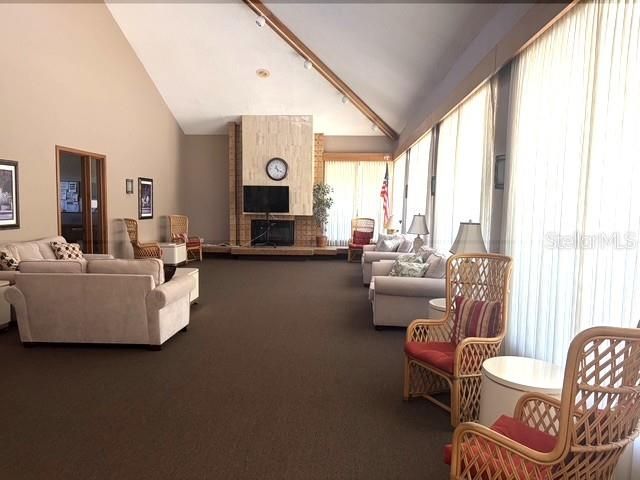 For Rent: $1,550 (1 beds, 1 baths, 870 Square Feet)