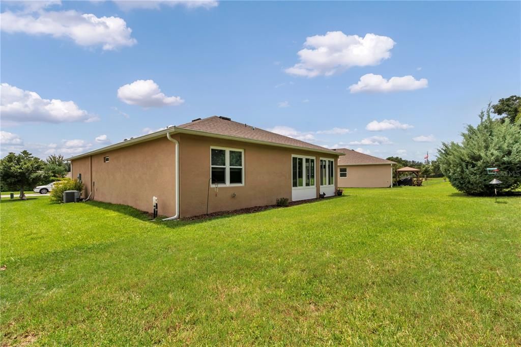 For Sale: $289,999 (2 beds, 2 baths, 1811 Square Feet)