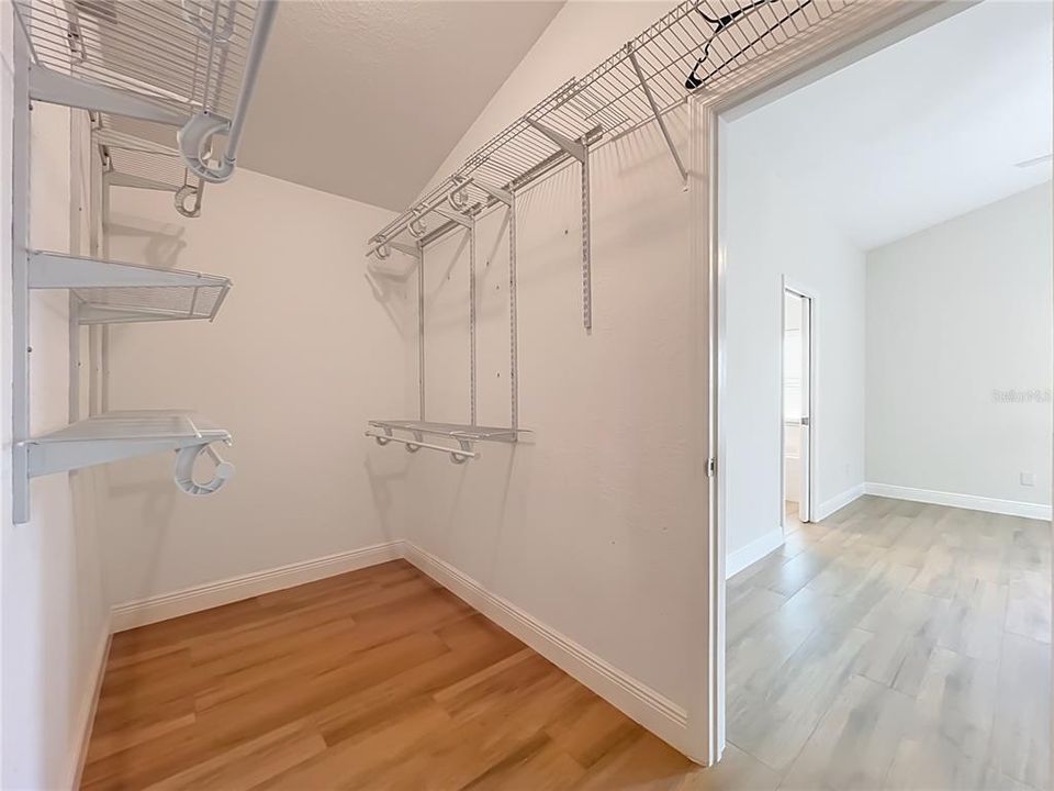На продажу: $439,900 (3 спален, 2 ванн, 1587 Квадратных фут)