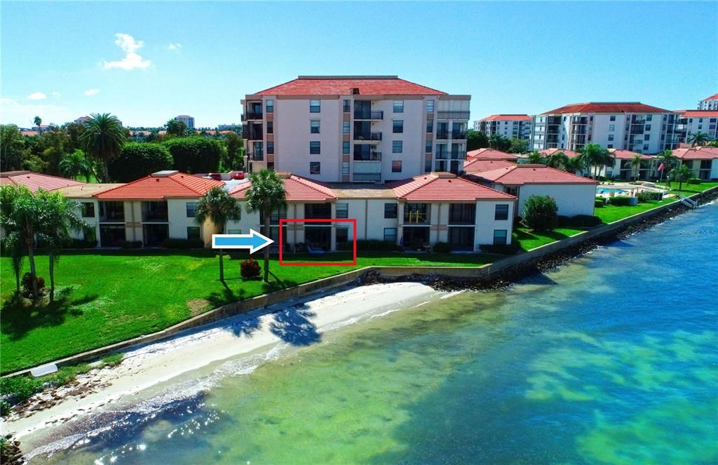 For Sale: $449,000 (2 beds, 2 baths, 915 Square Feet)