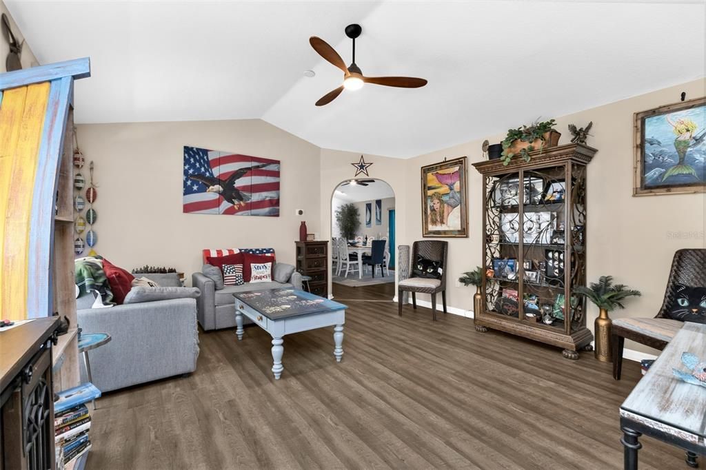 For Sale: $525,000 (3 beds, 2 baths, 2217 Square Feet)