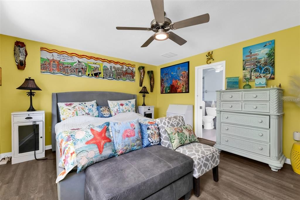 For Sale: $525,000 (3 beds, 2 baths, 2217 Square Feet)