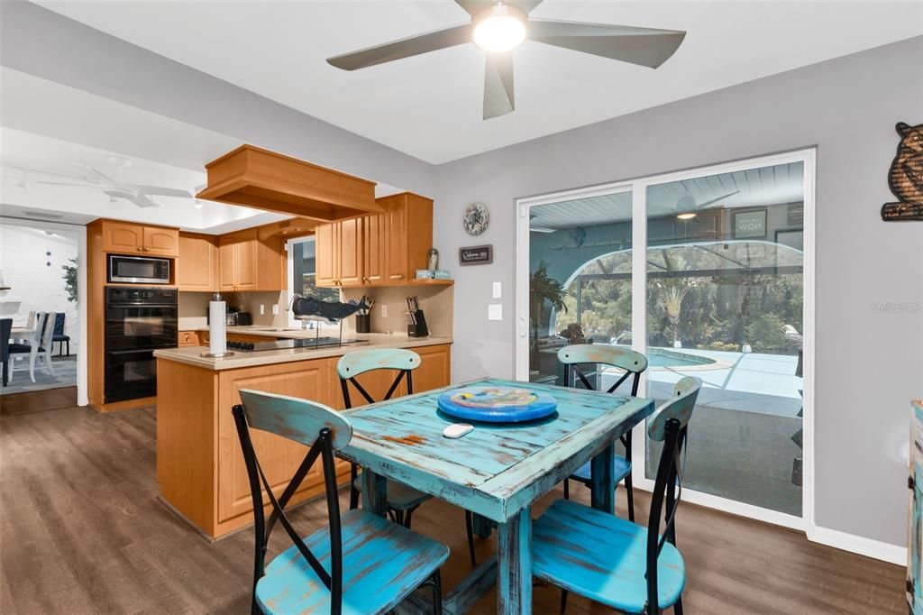 For Sale: $525,000 (3 beds, 2 baths, 2217 Square Feet)