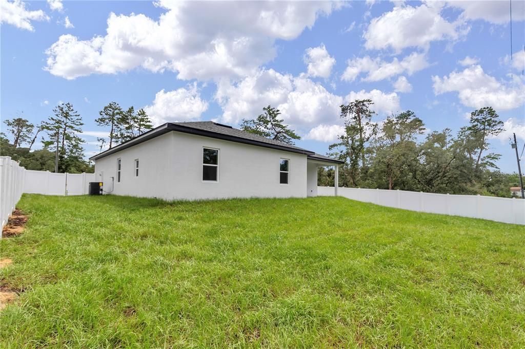 Active With Contract: $308,900 (4 beds, 2 baths, 1859 Square Feet)