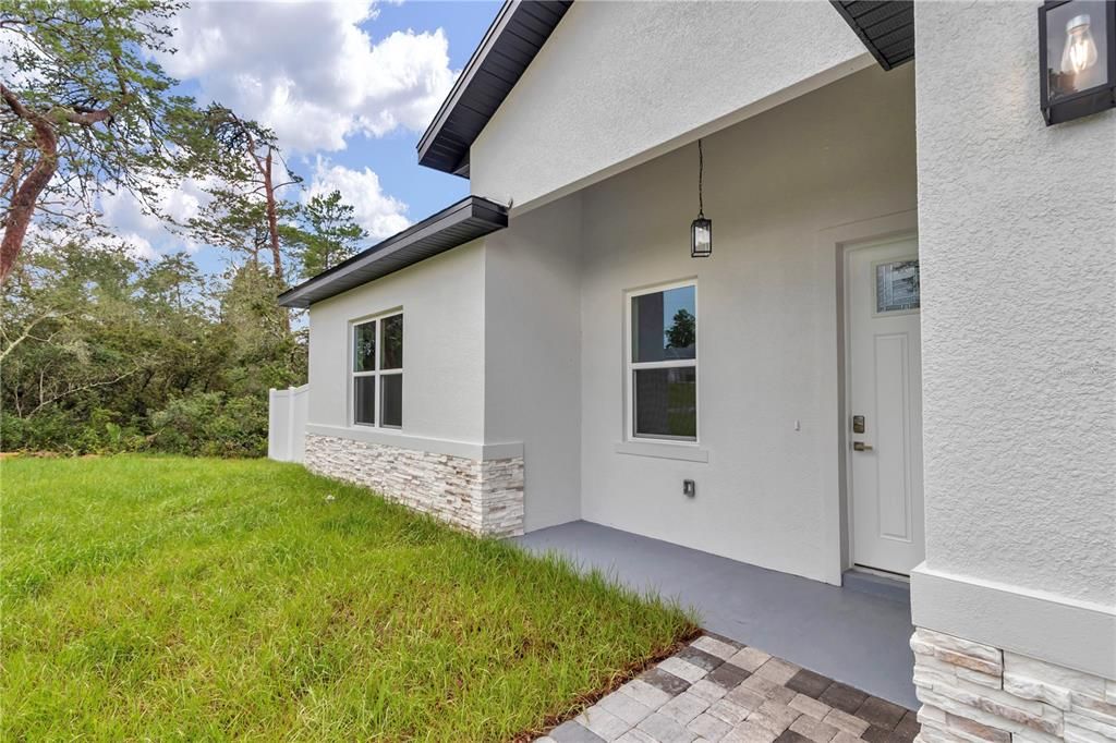 Active With Contract: $308,900 (4 beds, 2 baths, 1859 Square Feet)