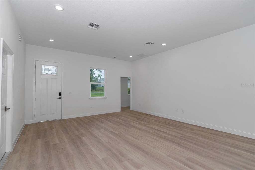 Active With Contract: $308,900 (4 beds, 2 baths, 1859 Square Feet)