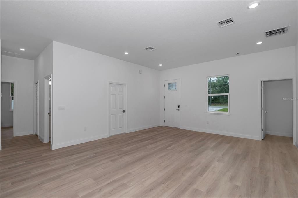 Active With Contract: $308,900 (4 beds, 2 baths, 1859 Square Feet)