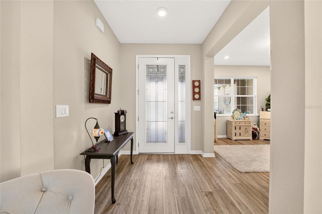 For Sale: $448,000 (2 beds, 2 baths, 1651 Square Feet)