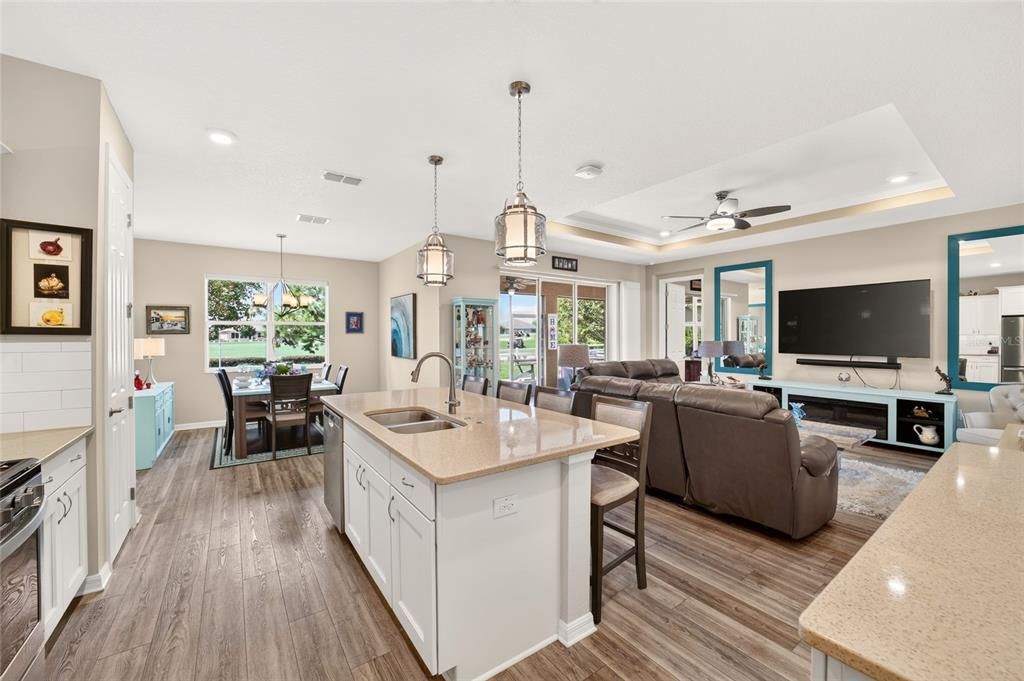 For Sale: $448,000 (2 beds, 2 baths, 1651 Square Feet)