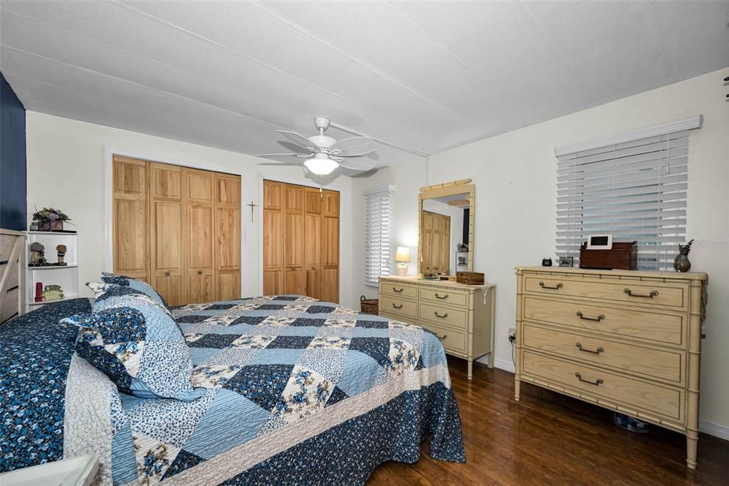 For Sale: $185,000 (3 beds, 2 baths, 1150 Square Feet)