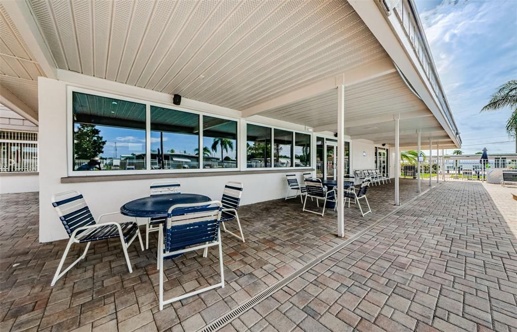 For Sale: $185,000 (3 beds, 2 baths, 1150 Square Feet)