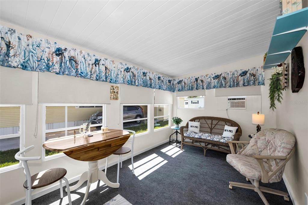For Sale: $185,000 (3 beds, 2 baths, 1150 Square Feet)