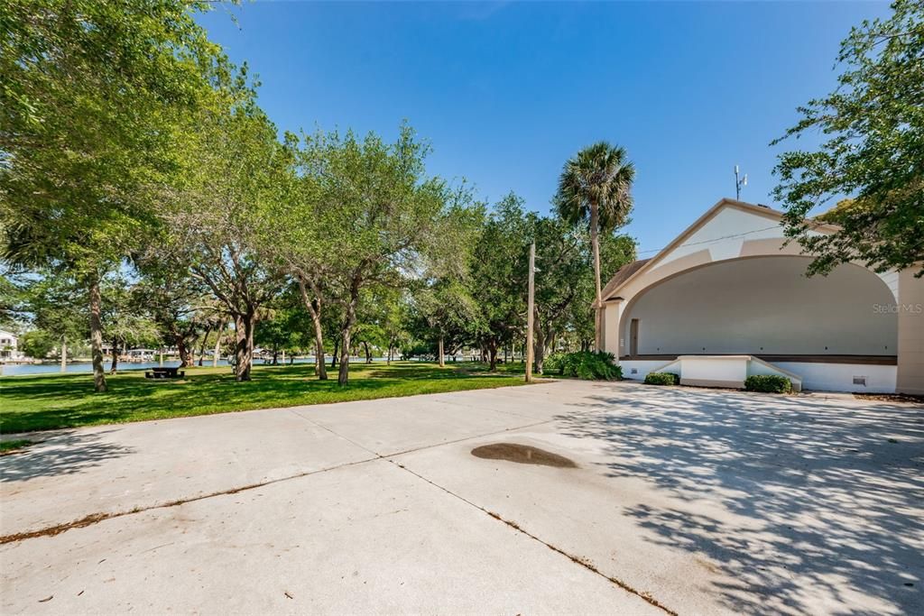 For Sale: $185,000 (3 beds, 2 baths, 1150 Square Feet)
