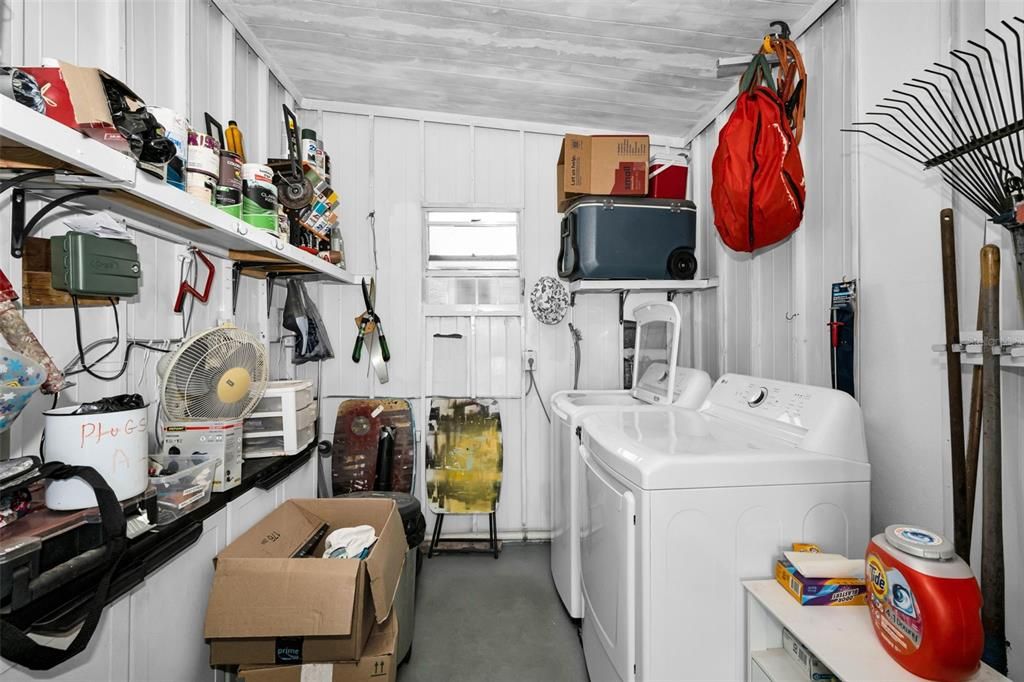 For Sale: $185,000 (3 beds, 2 baths, 1150 Square Feet)