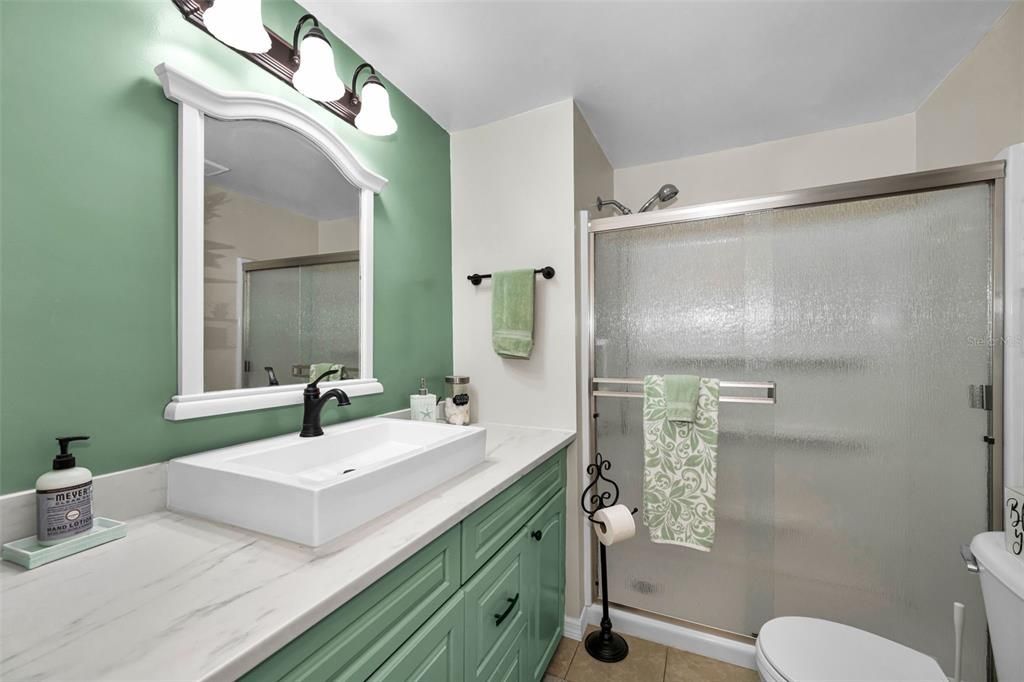 For Sale: $185,000 (3 beds, 2 baths, 1150 Square Feet)