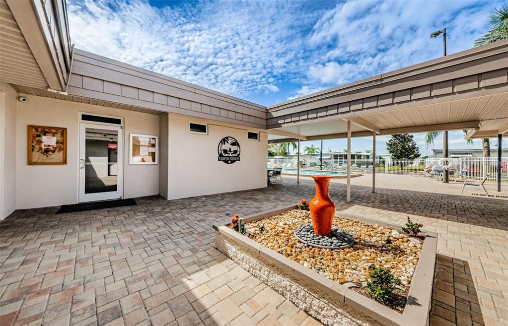 For Sale: $185,000 (3 beds, 2 baths, 1150 Square Feet)