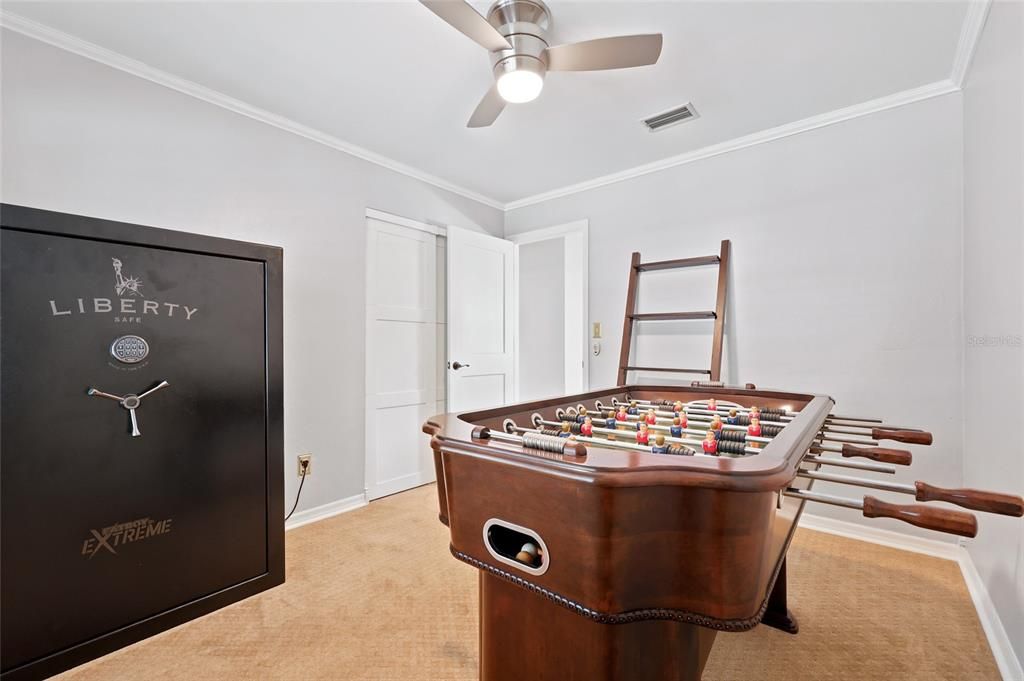 For Sale: $359,900 (4 beds, 2 baths, 1857 Square Feet)