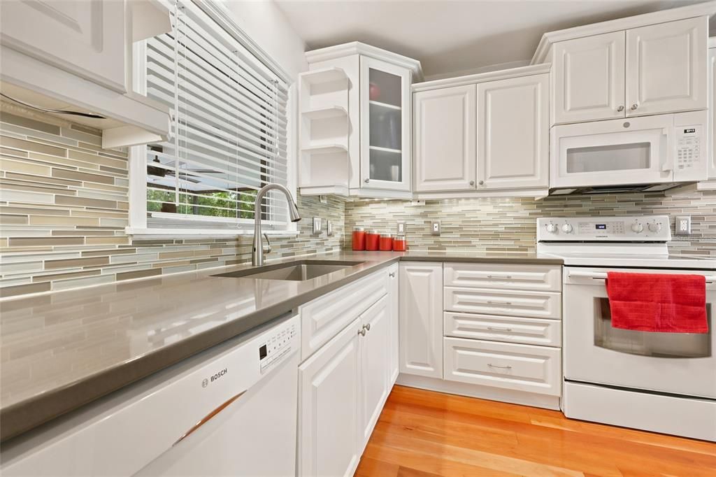 For Sale: $359,900 (4 beds, 2 baths, 1857 Square Feet)