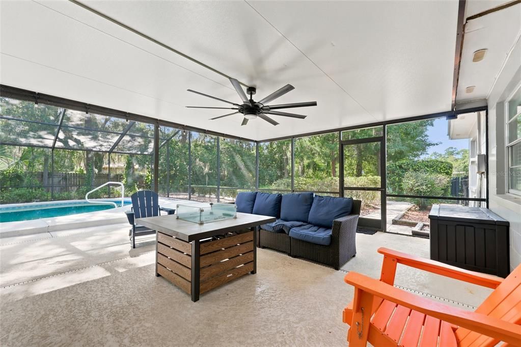 For Sale: $359,900 (4 beds, 2 baths, 1857 Square Feet)