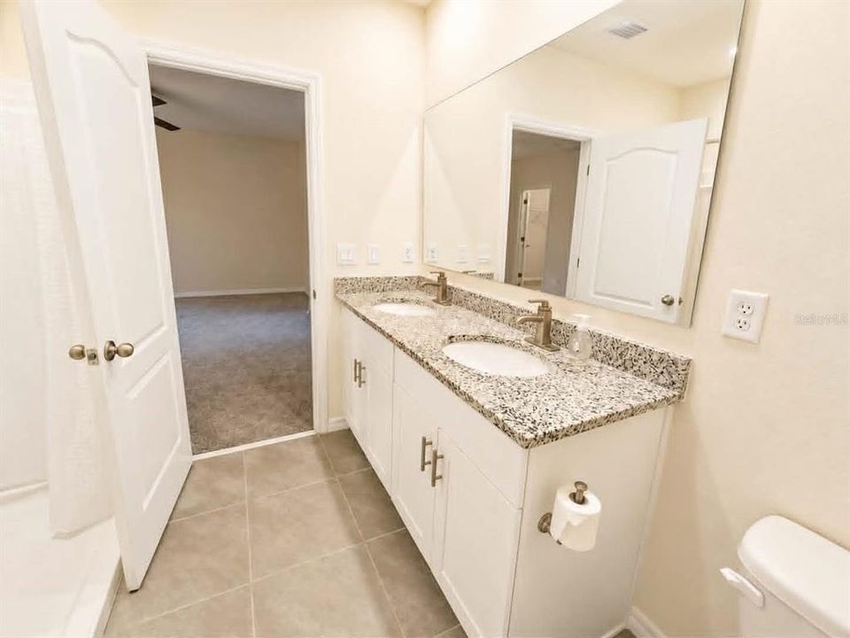 For Sale: $224,000 (3 beds, 2 baths, 1671 Square Feet)
