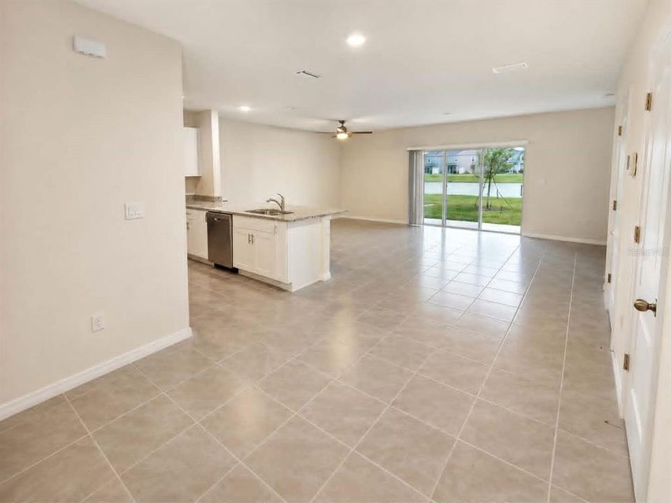 For Sale: $224,000 (3 beds, 2 baths, 1671 Square Feet)