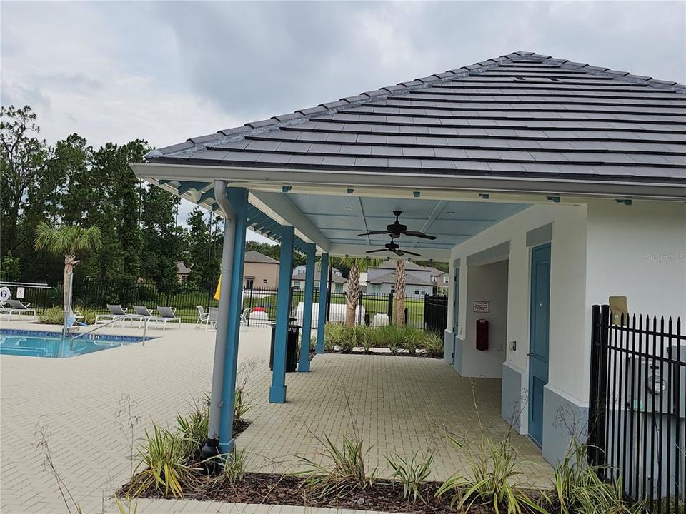 For Rent: $2,200 (3 beds, 2 baths, 1334 Square Feet)