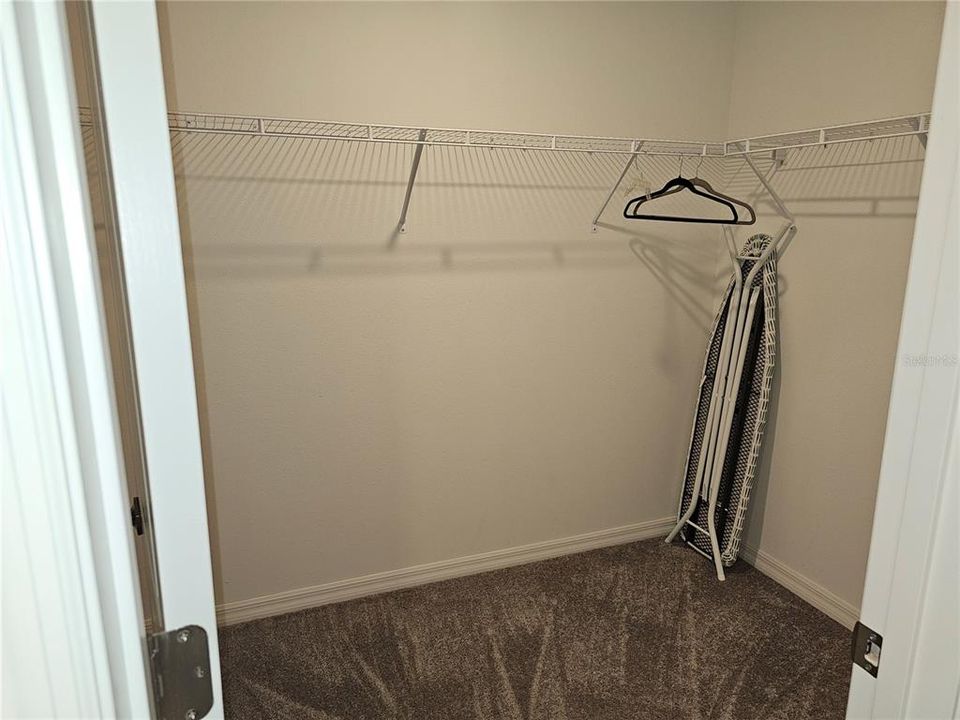 For Rent: $2,200 (3 beds, 2 baths, 1334 Square Feet)