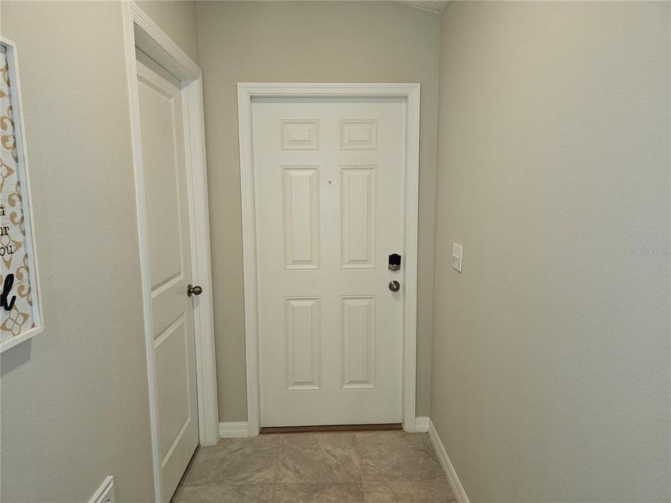 For Rent: $2,200 (3 beds, 2 baths, 1334 Square Feet)