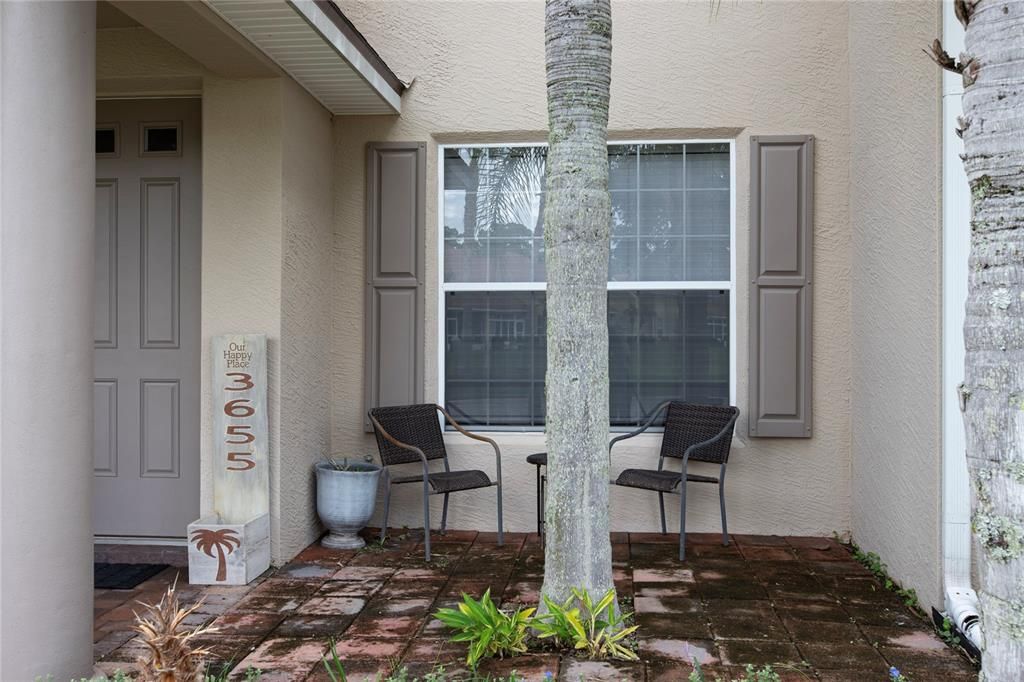 For Rent: $2,550 (2 beds, 2 baths, 1053 Square Feet)