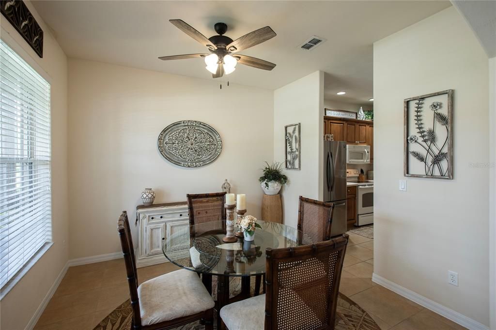 For Rent: $2,550 (2 beds, 2 baths, 1053 Square Feet)
