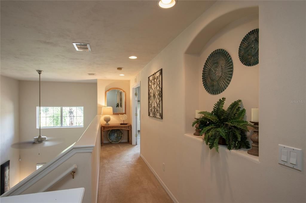For Rent: $2,550 (2 beds, 2 baths, 1053 Square Feet)