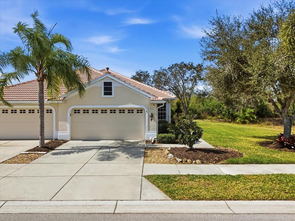 For Sale: $299,900 (2 beds, 2 baths, 1508 Square Feet)