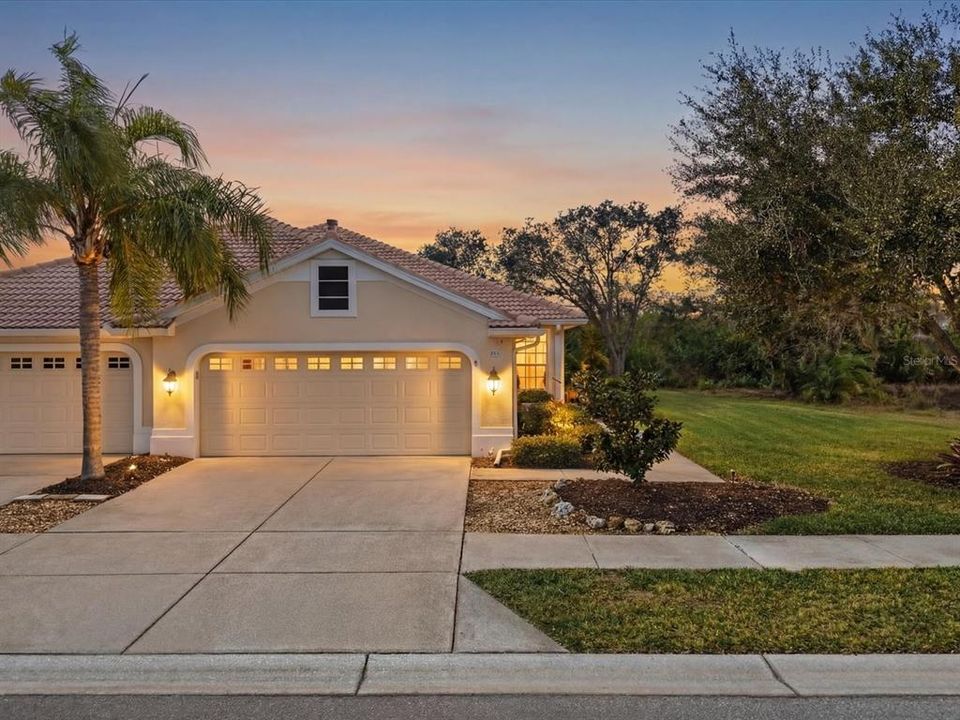 For Sale: $299,900 (2 beds, 2 baths, 1508 Square Feet)