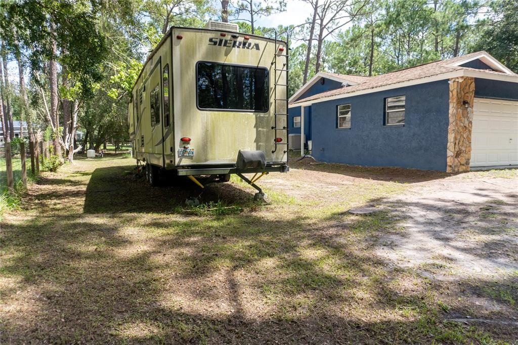 For Sale: $500,000 (3 beds, 2 baths, 1686 Square Feet)