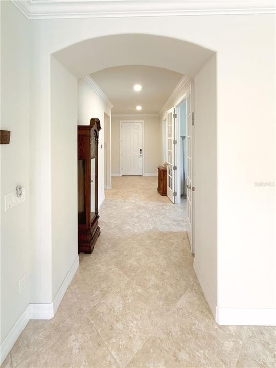 For Sale: $350,000 (2 beds, 2 baths, 1865 Square Feet)