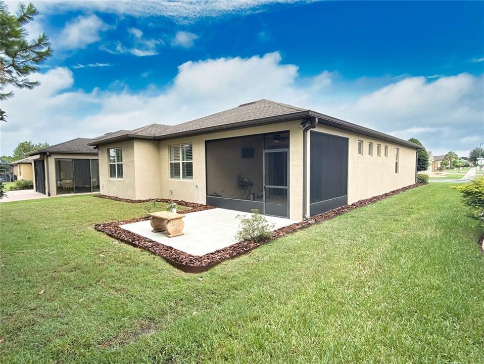 For Sale: $350,000 (2 beds, 2 baths, 1865 Square Feet)