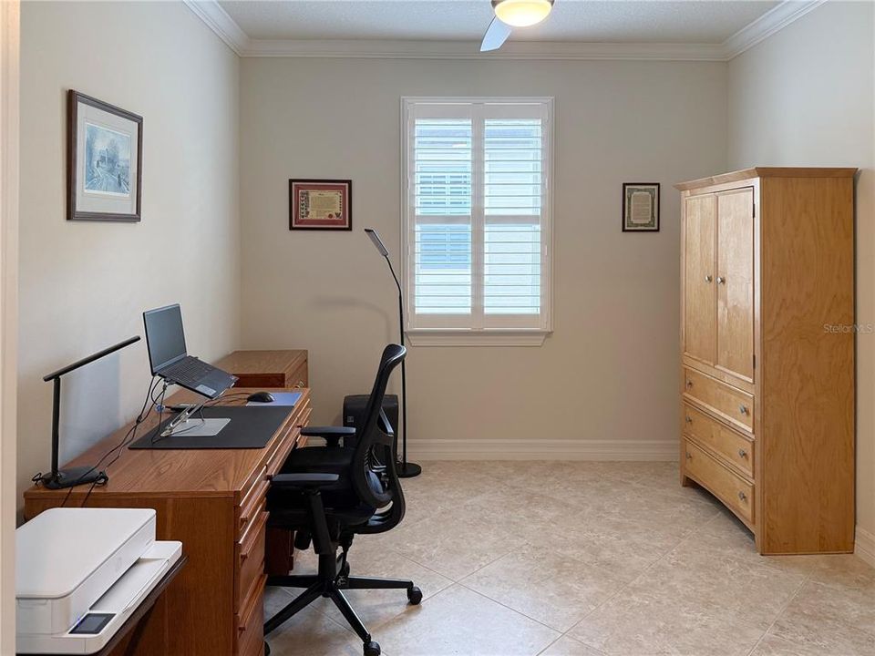 For Sale: $350,000 (2 beds, 2 baths, 1865 Square Feet)