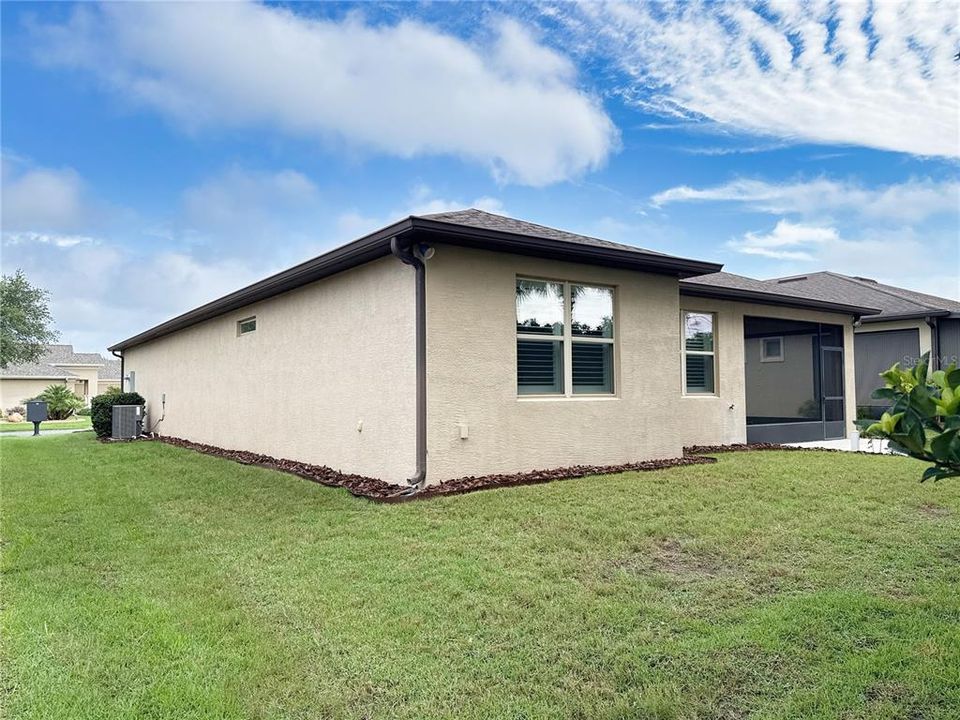 For Sale: $350,000 (2 beds, 2 baths, 1865 Square Feet)