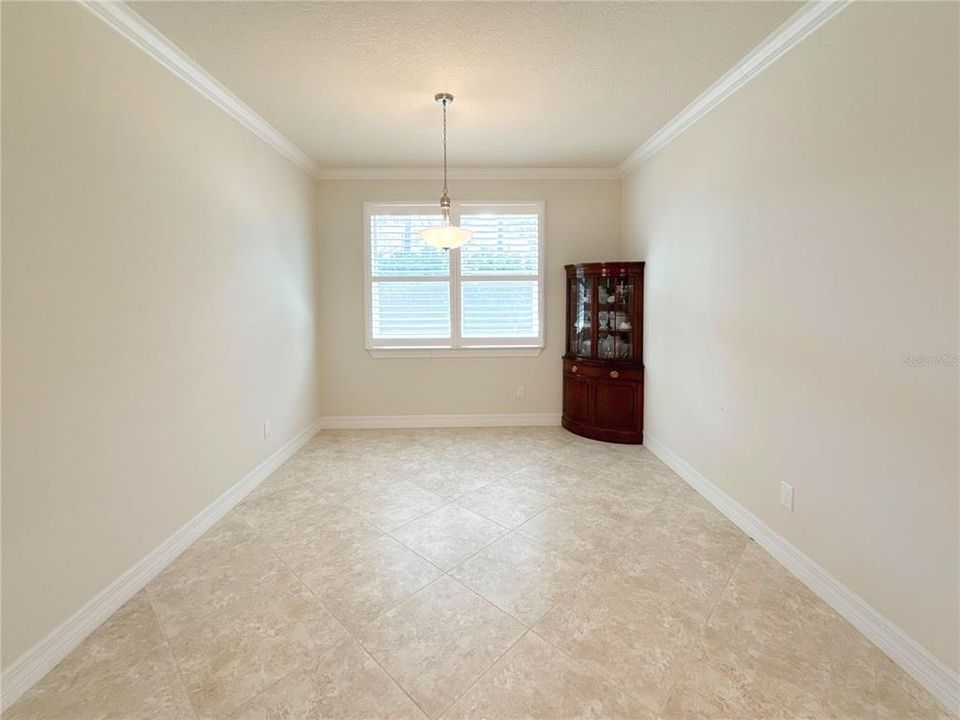 For Sale: $350,000 (2 beds, 2 baths, 1865 Square Feet)