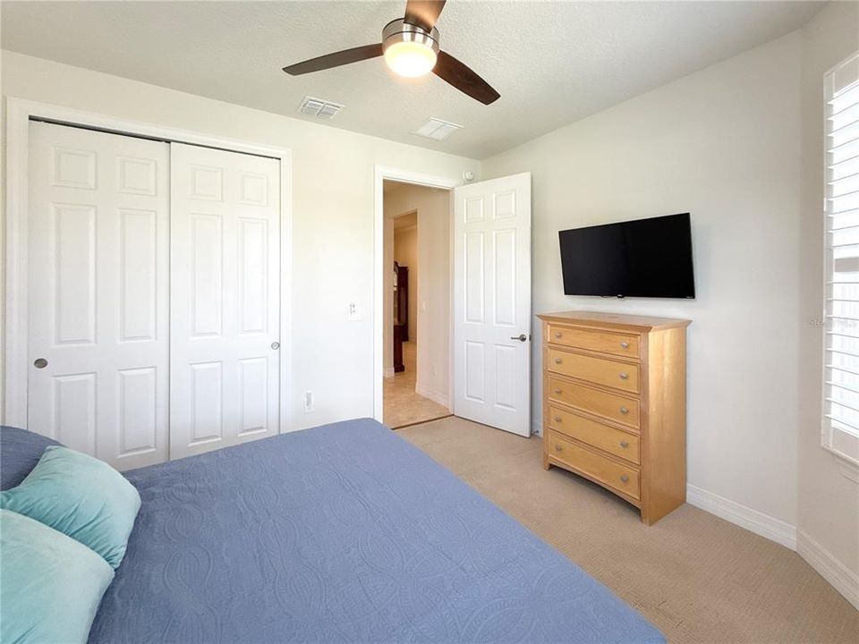 For Sale: $350,000 (2 beds, 2 baths, 1865 Square Feet)